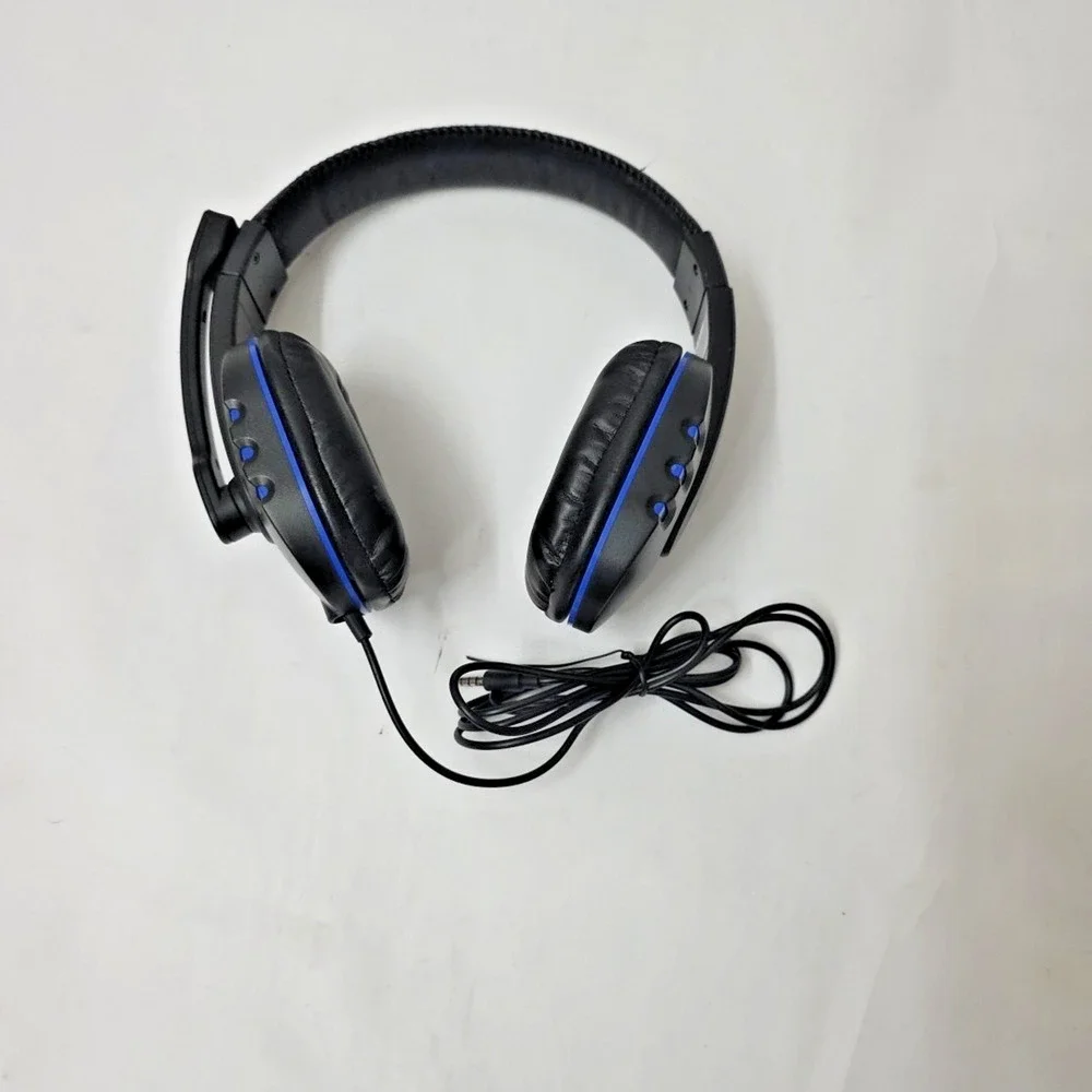 LVLUP Wired Stereo Gaming Headset w/ Mic 3.5mm PS4 PS5 Xbox Switch PC Black
